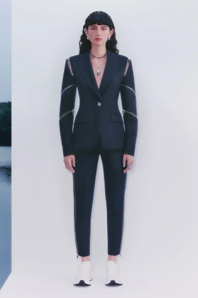 Look 1